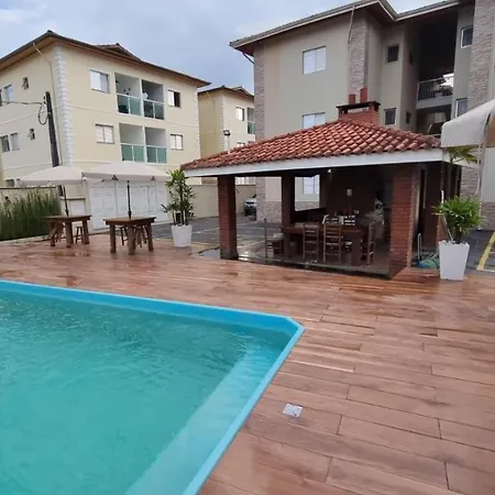 Apartamento aconchegante com piscina - Praia Grande-2